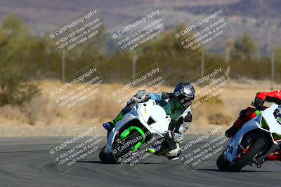 media/Jan-09-2022-SoCal Trackdays (Sun) [[2b1fec8404]]/Turn 6 (1035am)/